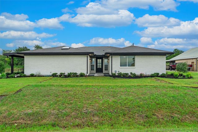 5463 Kelly Drive, Roanoke, TX 76262
