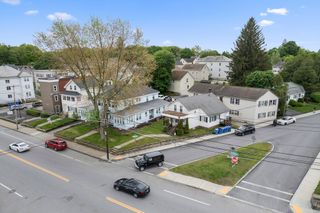 24-26 E Main St, Webster, MA 01570
