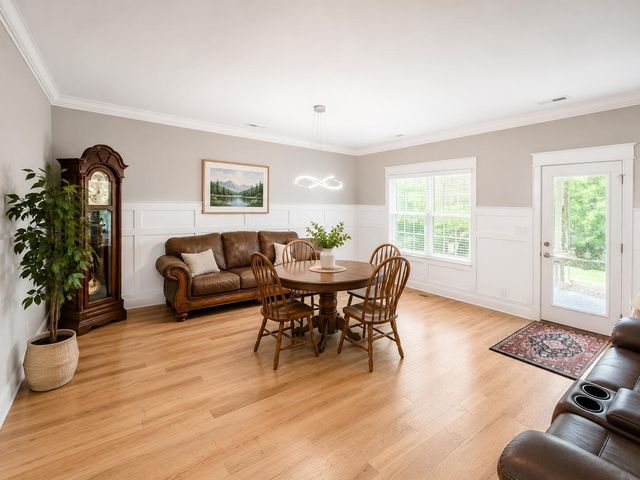 559 Deer Valley Drive, Hixson, TN 37343