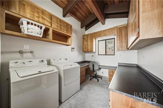 10165 Lakeshore Dr, Clearlake, CA 95422