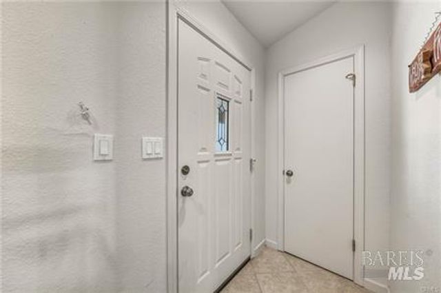 10165 Lakeshore Dr, Clearlake, CA 95422