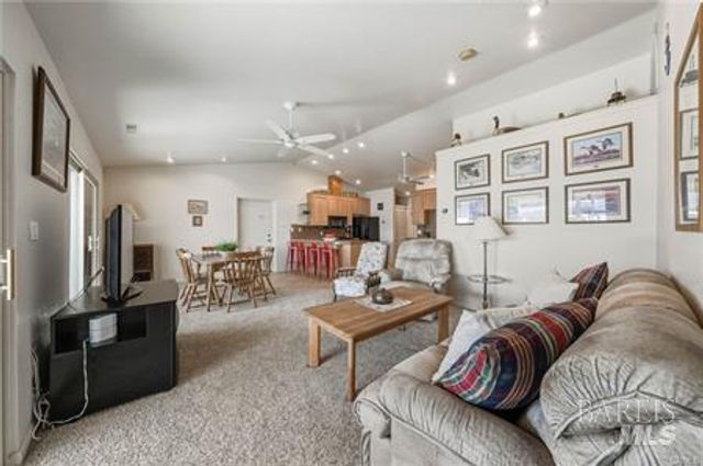 10165 Lakeshore Dr, Clearlake, CA 95422