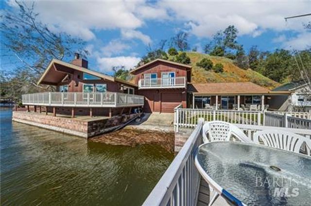 10165 Lakeshore Dr, Clearlake, CA 95422