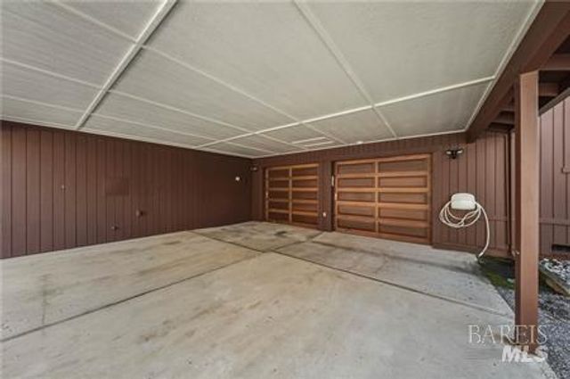 10165 Lakeshore Dr, Clearlake, CA 95422