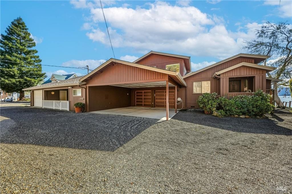 10165 Lakeshore Dr, Clearlake, CA 95422