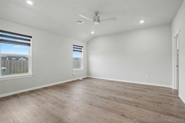 15918 E 75th Street North, Owasso, OK 74055