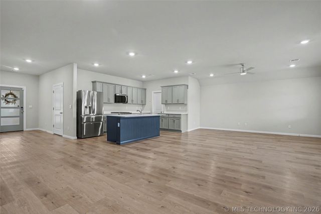 15918 E 75th Street North, Owasso, OK 74055