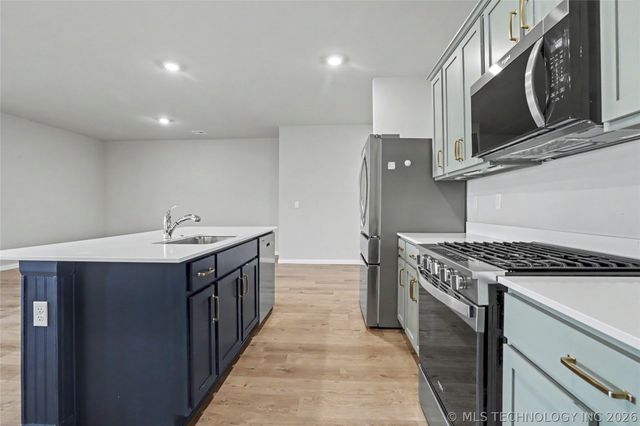 15918 E 75th Street North, Owasso, OK 74055