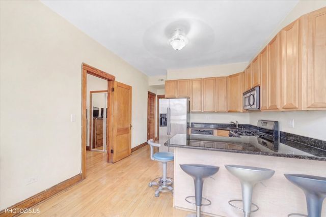 835 N Maplewood Avenue 3R, Chicago, IL 60622