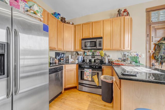 835 N Maplewood Avenue 3R, Chicago, IL 60622