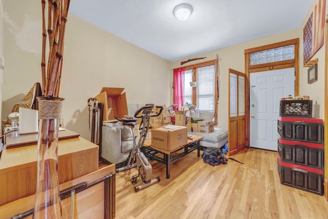 835 N Maplewood Avenue 3R, Chicago, IL 60622
