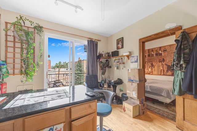 835 N Maplewood Avenue 3R, Chicago, IL 60622