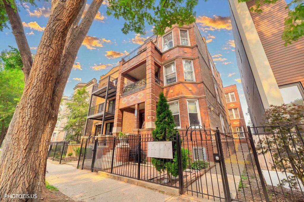 835 N Maplewood Avenue 3R, Chicago, IL 60622