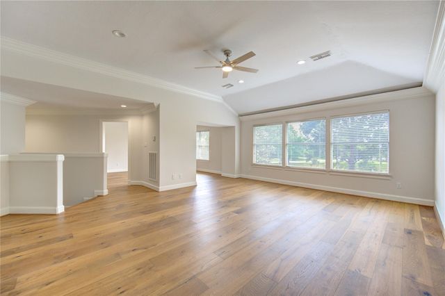 5607 Summer Snow Drive, Houston, TX 77041