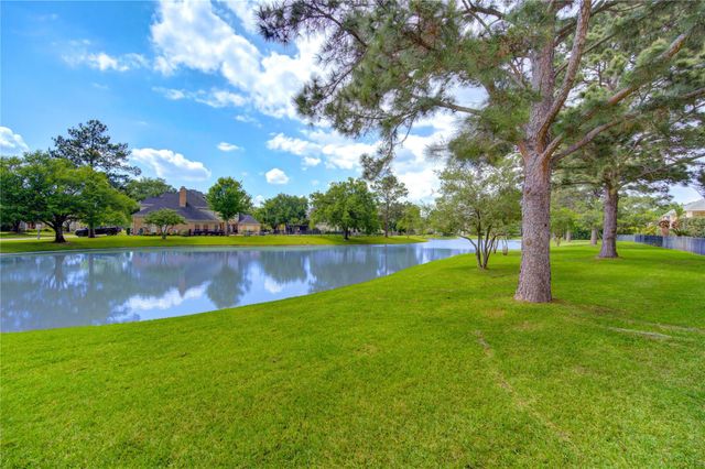 5607 Summer Snow Drive, Houston, TX 77041