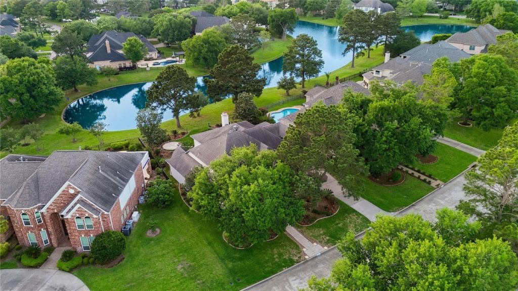 5607 Summer Snow Drive, Houston, TX 77041
