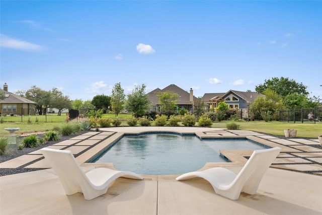108 Buffalo Speedway, Liberty Hill, TX 78642
