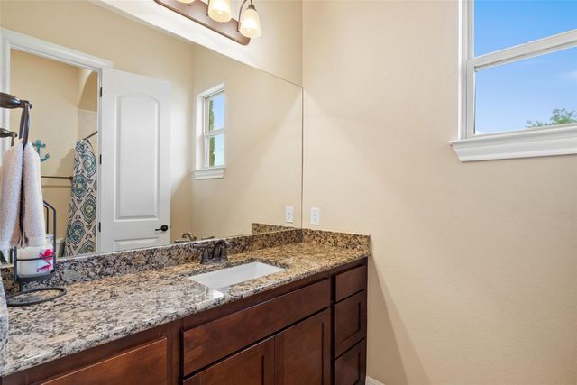 108 Buffalo Speedway, Liberty Hill, TX 78642