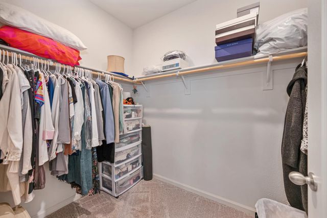 1001 Whisper Ridge Dr, Roseville, CA 95747