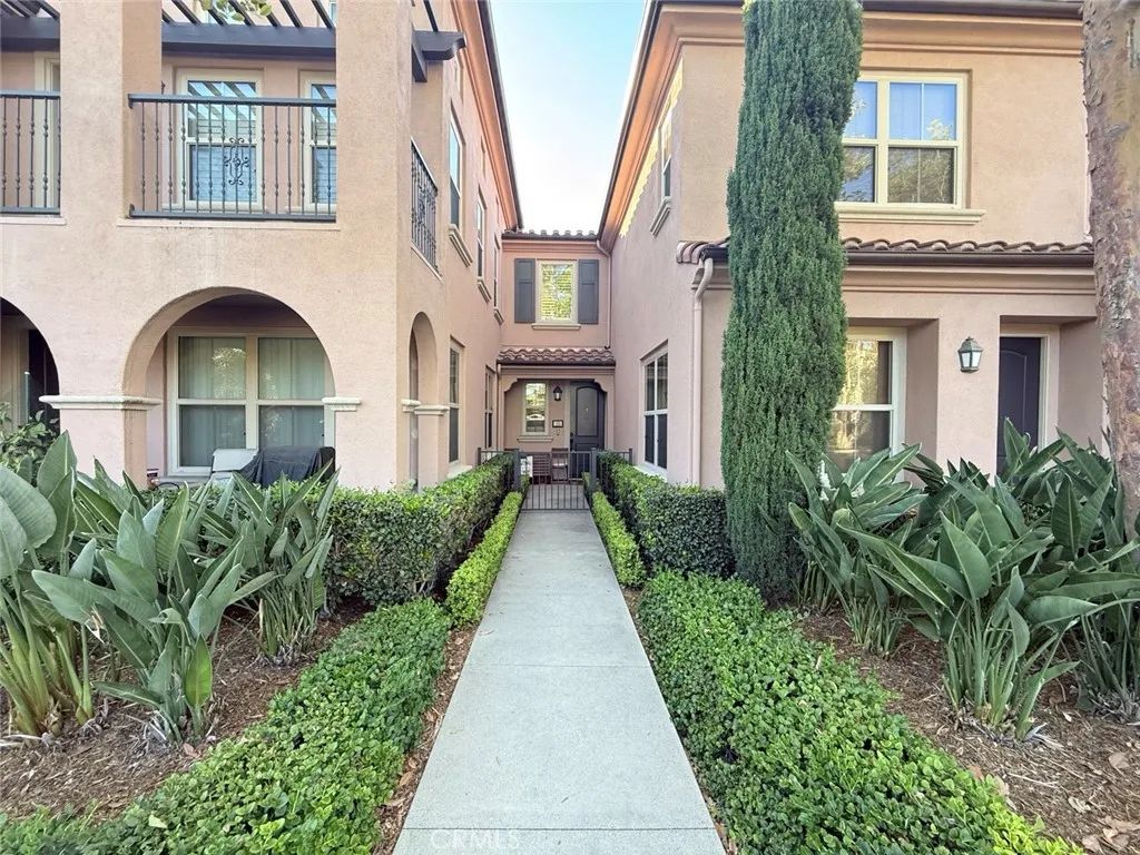 105 Calypso, Irvine, CA 92618