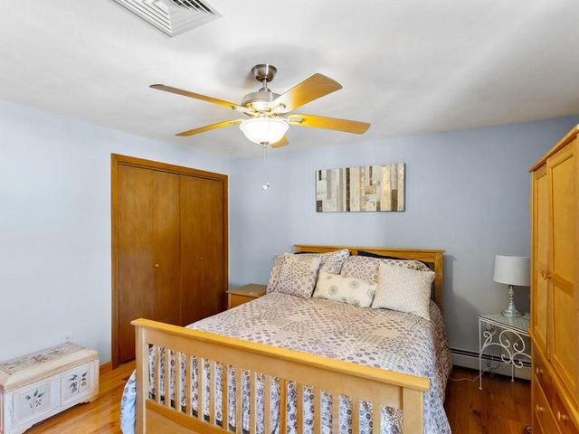 4 Sprague Circle, Johnston, RI 02919