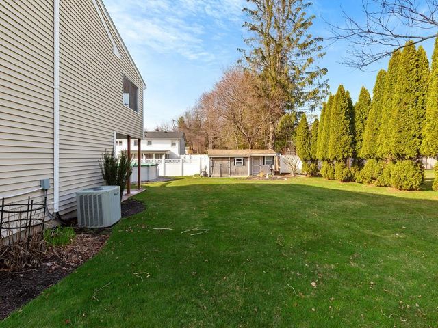 4 Sprague Circle, Johnston, RI 02919