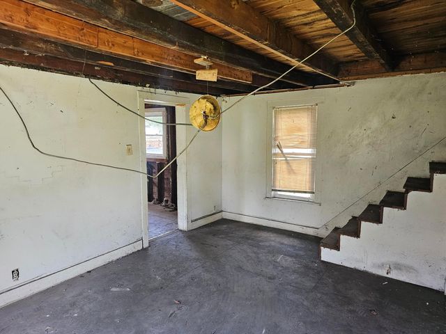 925 E 12th Avenue, Columbus, OH 43211