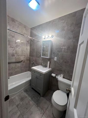 978 Decatur 1FL, Brooklyn, NY 11207