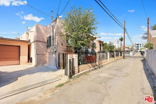 3560 Siskiyou Street, Los Angeles, CA 90023