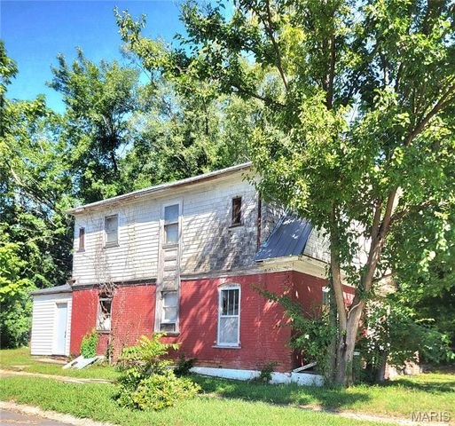 321 S Griffith Street, Hannibal, MO 63401