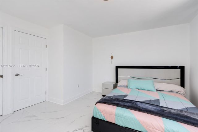 3527 NE 168th St 309, North Miami Beach, FL 33160