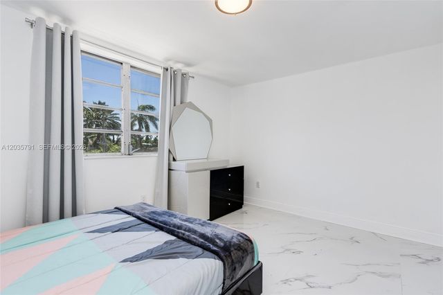 3527 NE 168th St 309, North Miami Beach, FL 33160