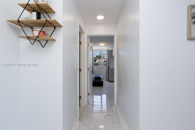 3527 NE 168th St 309, North Miami Beach, FL 33160