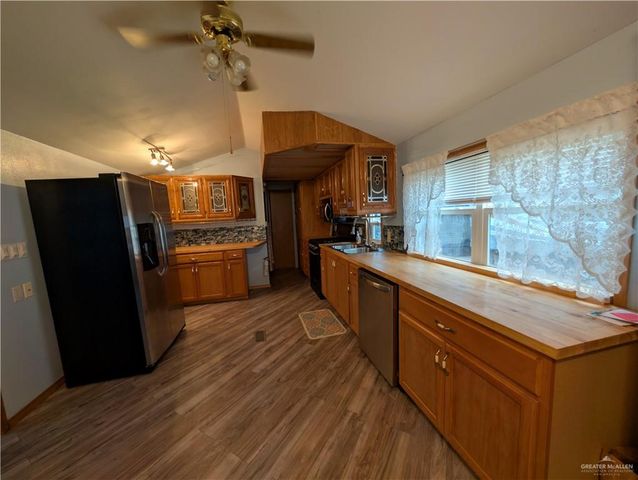 2413 Starling W Circle, Palmview, TX 78572