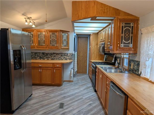 2413 Starling W Circle, Palmview, TX 78572