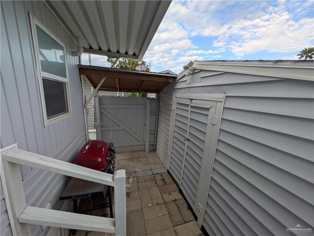 2413 Starling W Circle, Palmview, TX 78572