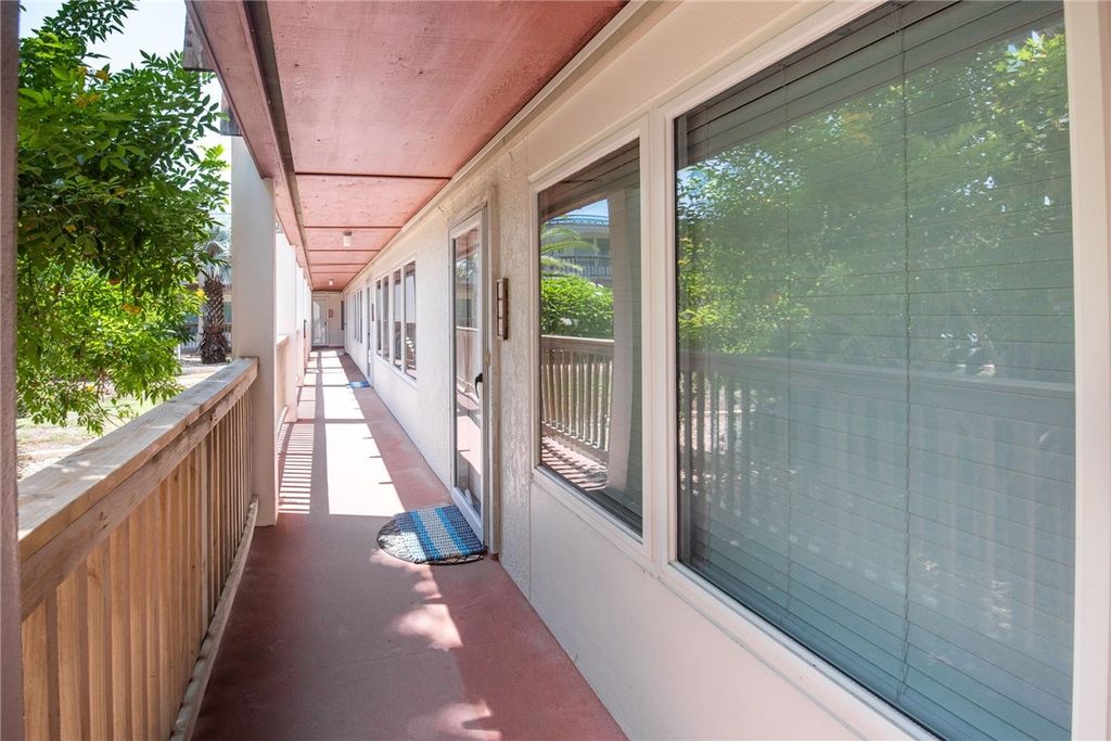 15005 WINDWARD Dr 122, Corpus Christi, TX 78418 — photo 4