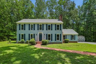 3447 Ledford Mill Rd, Wartrace, TN 37183