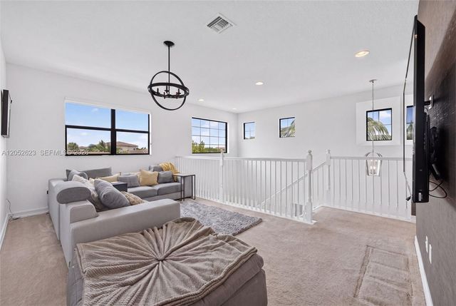 11326 SW 12th Street, Pembroke Pines, FL 33025