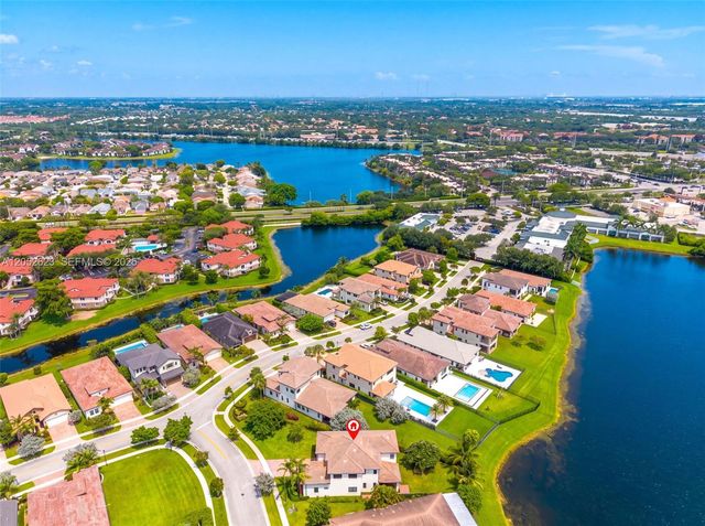 11326 SW 12th Street, Pembroke Pines, FL 33025