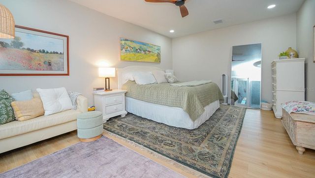 3207 W NASSAU STREET, Tampa, FL 33607