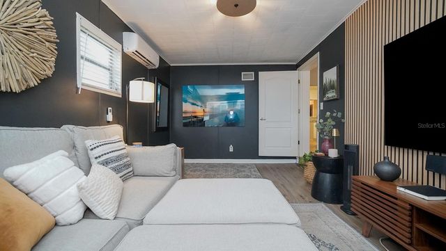 3207 W NASSAU STREET, Tampa, FL 33607