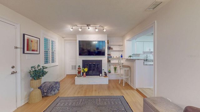 3207 W NASSAU STREET, Tampa, FL 33607
