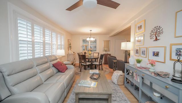 3207 W NASSAU STREET, Tampa, FL 33607