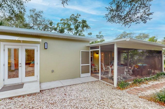 3207 W NASSAU STREET, Tampa, FL 33607