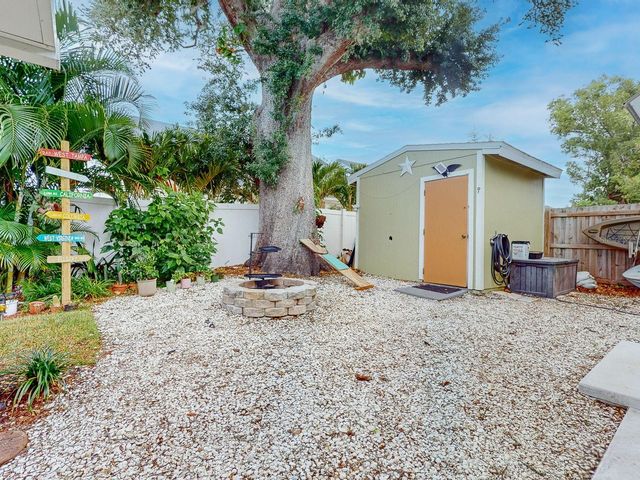 3207 W NASSAU STREET, Tampa, FL 33607