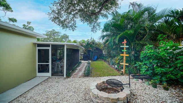 3207 W NASSAU STREET, Tampa, FL 33607