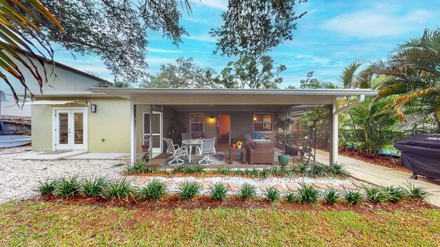 3207 W NASSAU STREET, Tampa, FL 33607