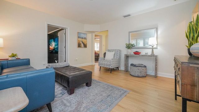 3207 W NASSAU STREET, Tampa, FL 33607