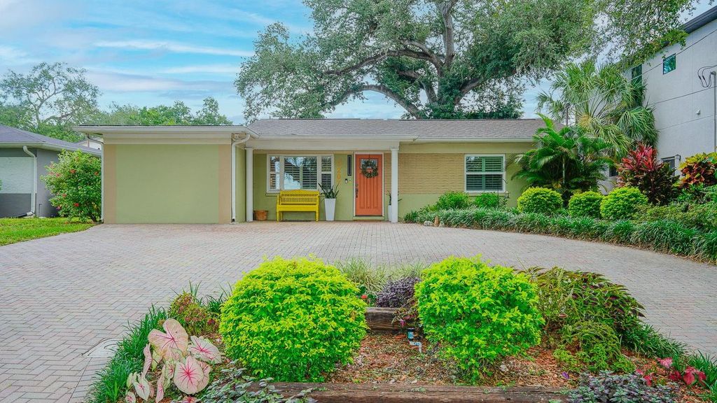 3207 W NASSAU STREET, Tampa, FL 33607